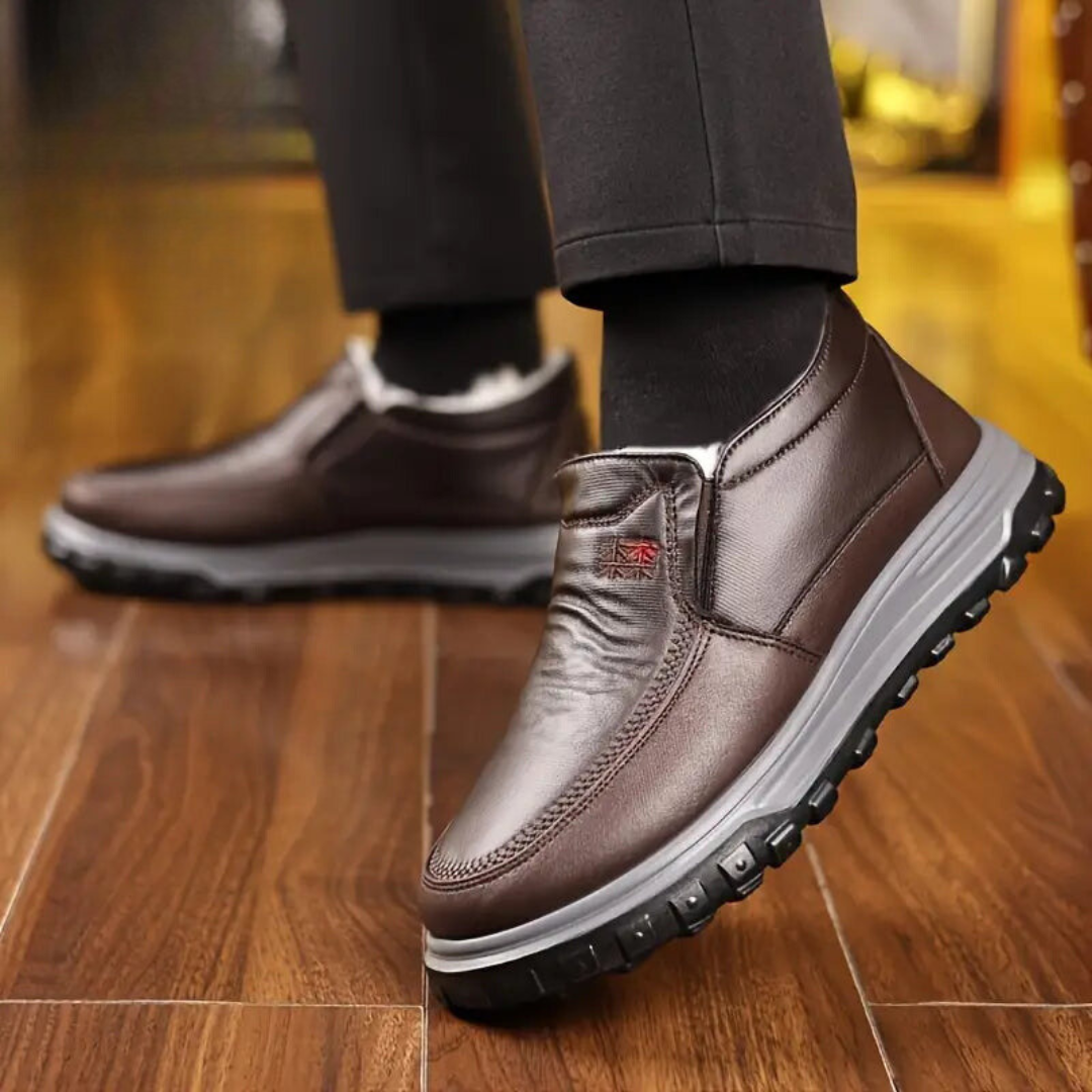 Mocassins Ergonómicos em Couro e à Prova de Água com Forro Polar para Homem