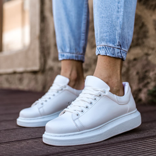 Sapatos Minimalistas em Couro Branca para Homem