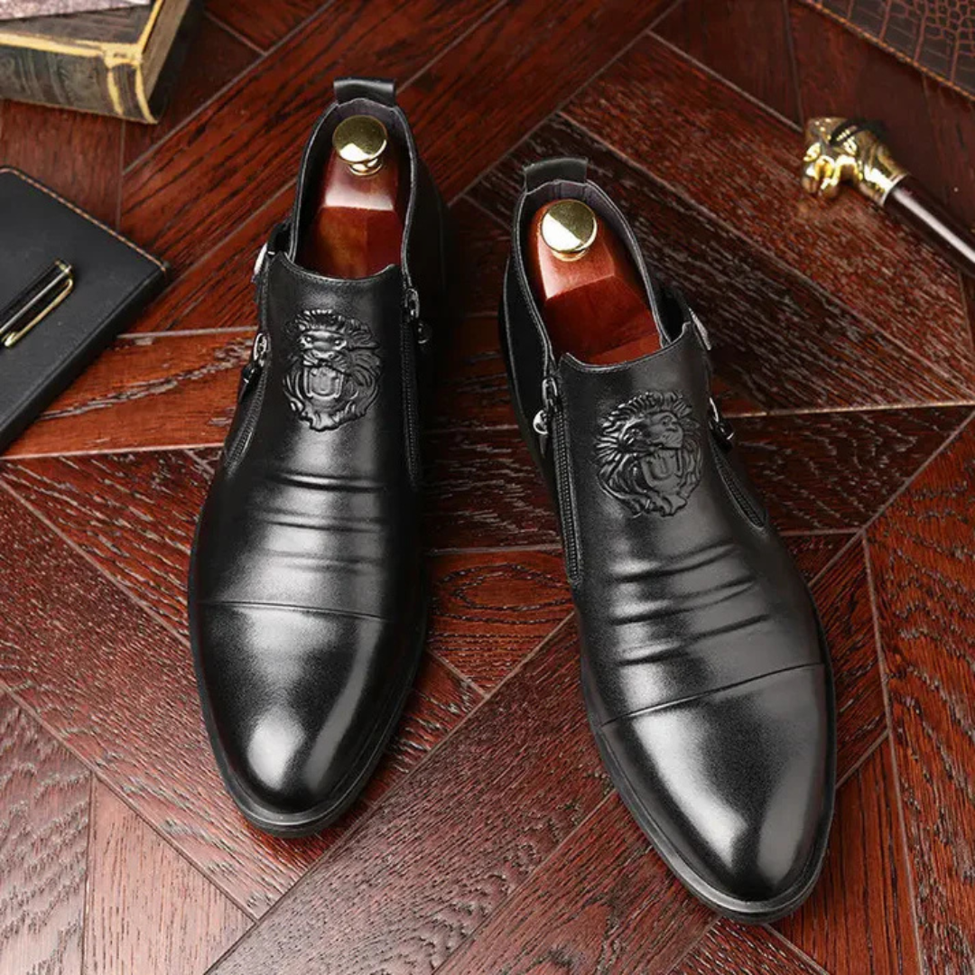 Botins em Pele Preta com Fecho de Correr Lateral para um Visual Arrojado e Sofisticado